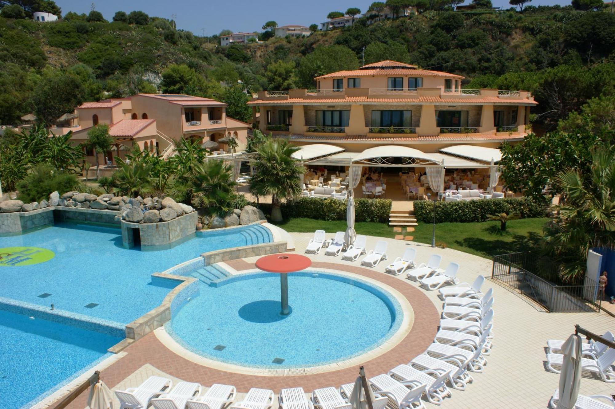 Solemare Club Village Capo Vaticano Esterno foto