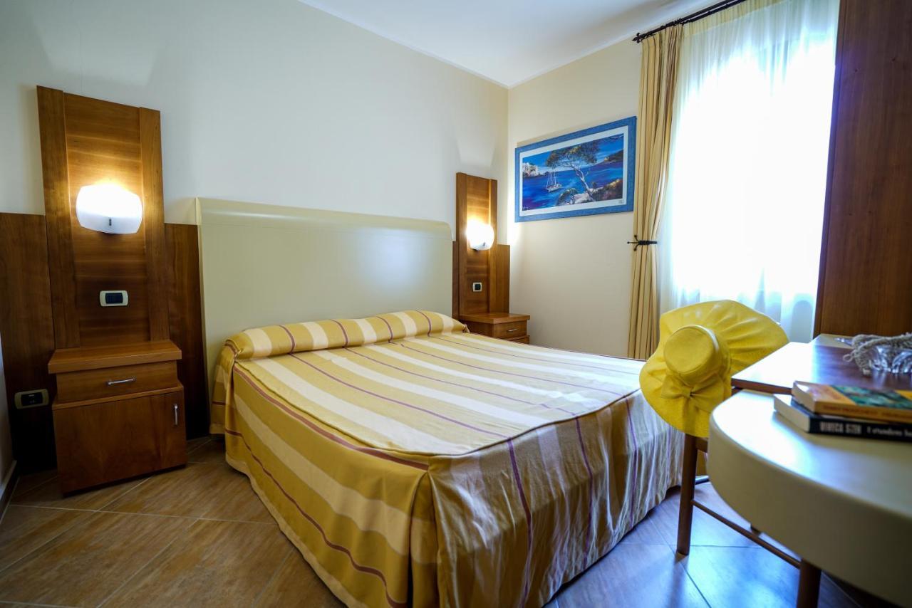 Solemare Club Village Capo Vaticano Esterno foto